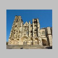 Cathédrale Saint-Étienne de Bourges, photo JPRoche (Wikipedia).jpg